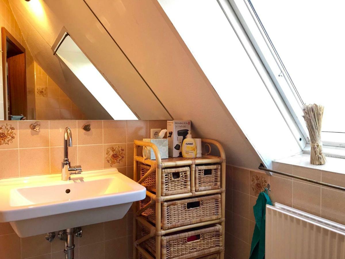 Mal Steinbock _ Ferienwohnung Anni Malente Esterno foto