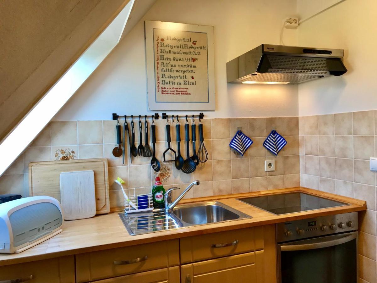 Mal Steinbock _ Ferienwohnung Anni Malente Esterno foto
